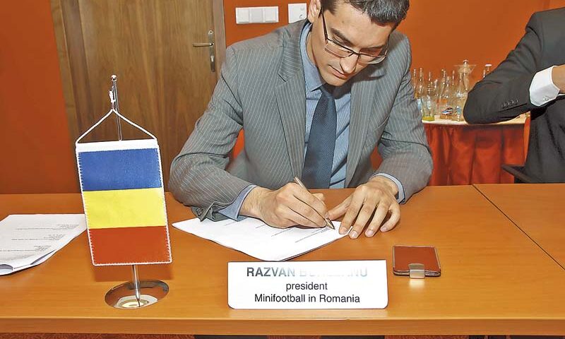 “Sport Revolution” susţine schimbarea în fotbalul românesc. Răzvan Burleanu: “Sigur voi câştiga alegerile!”